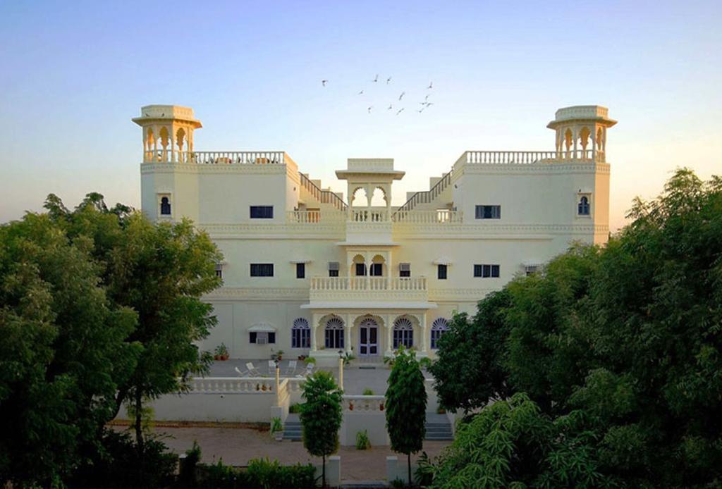 V Resorts Jhalamand Garh Jodhpur จ๊อดปูร์ ภายนอก รูปภาพ